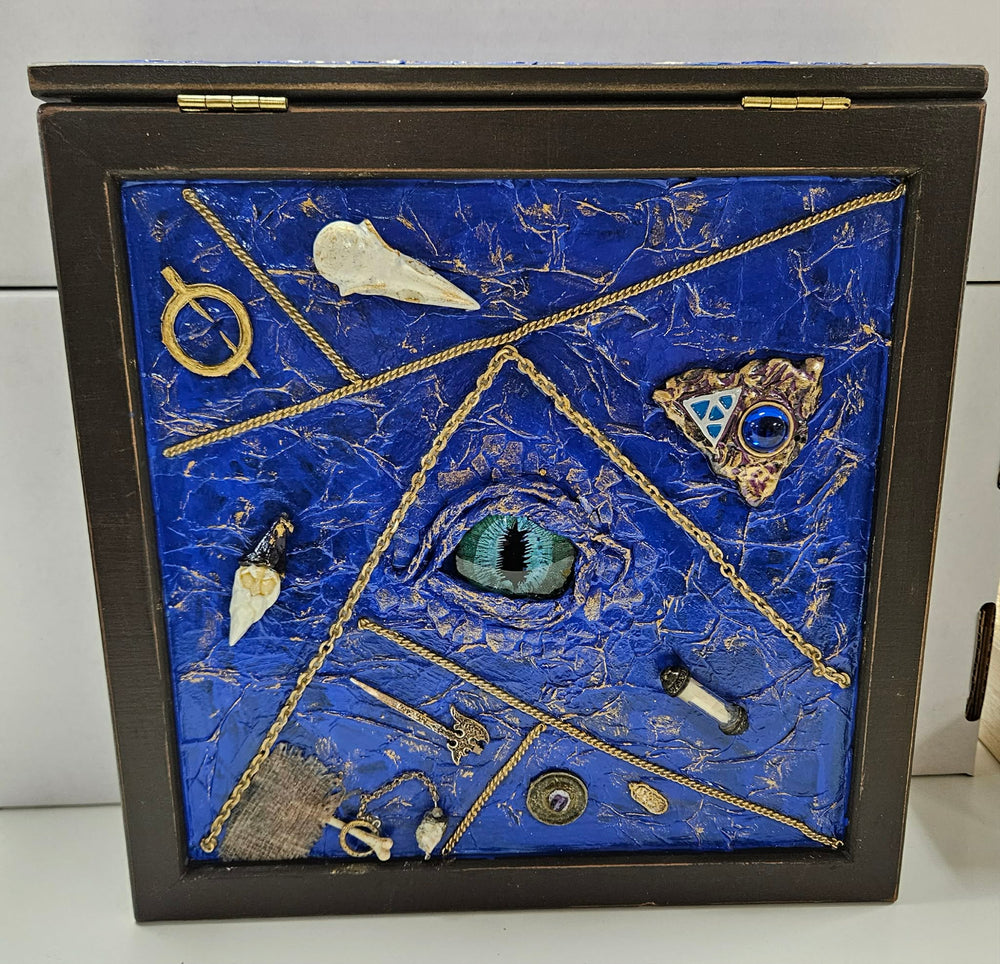 Game Master's Box Blue