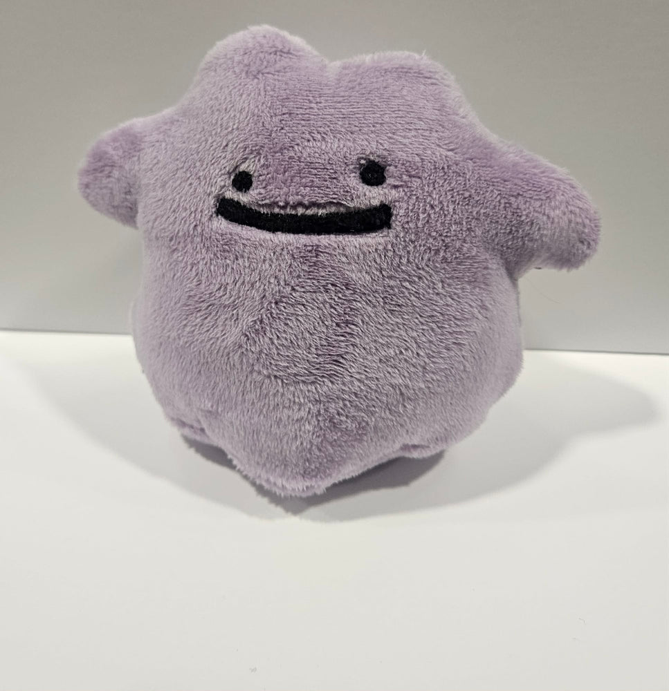 Handmaid Ditto