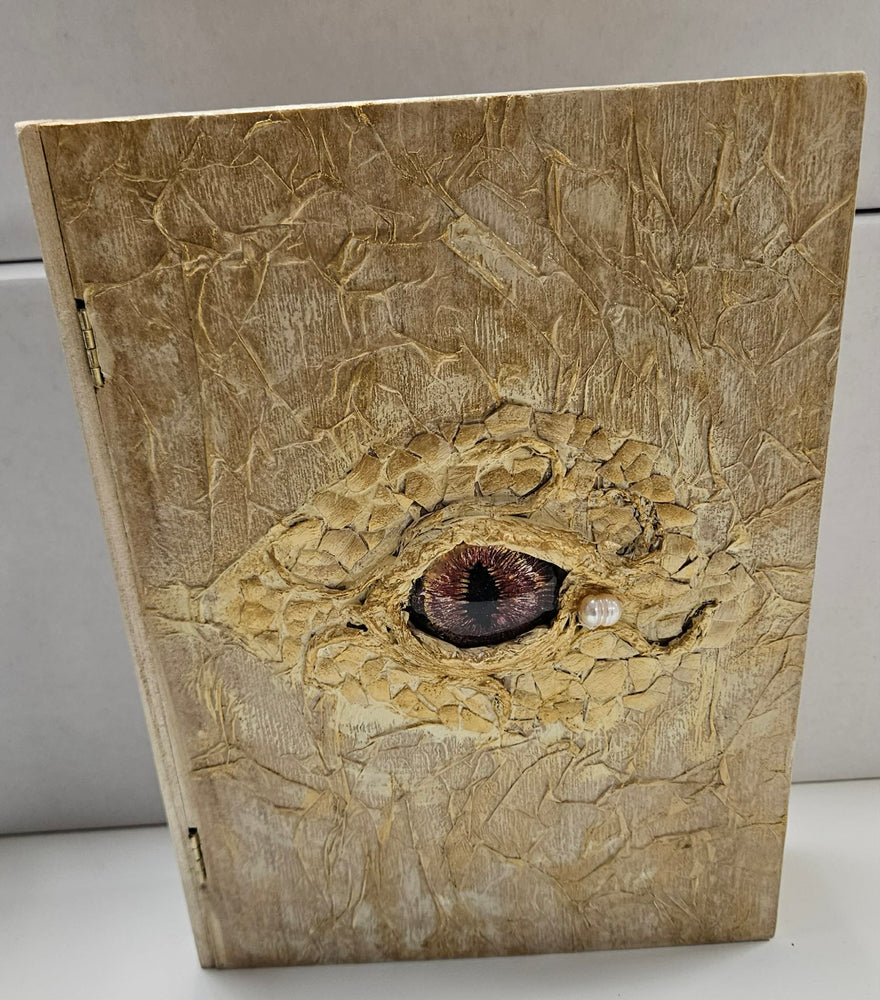 Dragon’s Eye Box Pearl