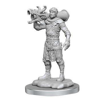 D&D: Human Artificer & Apprentice
