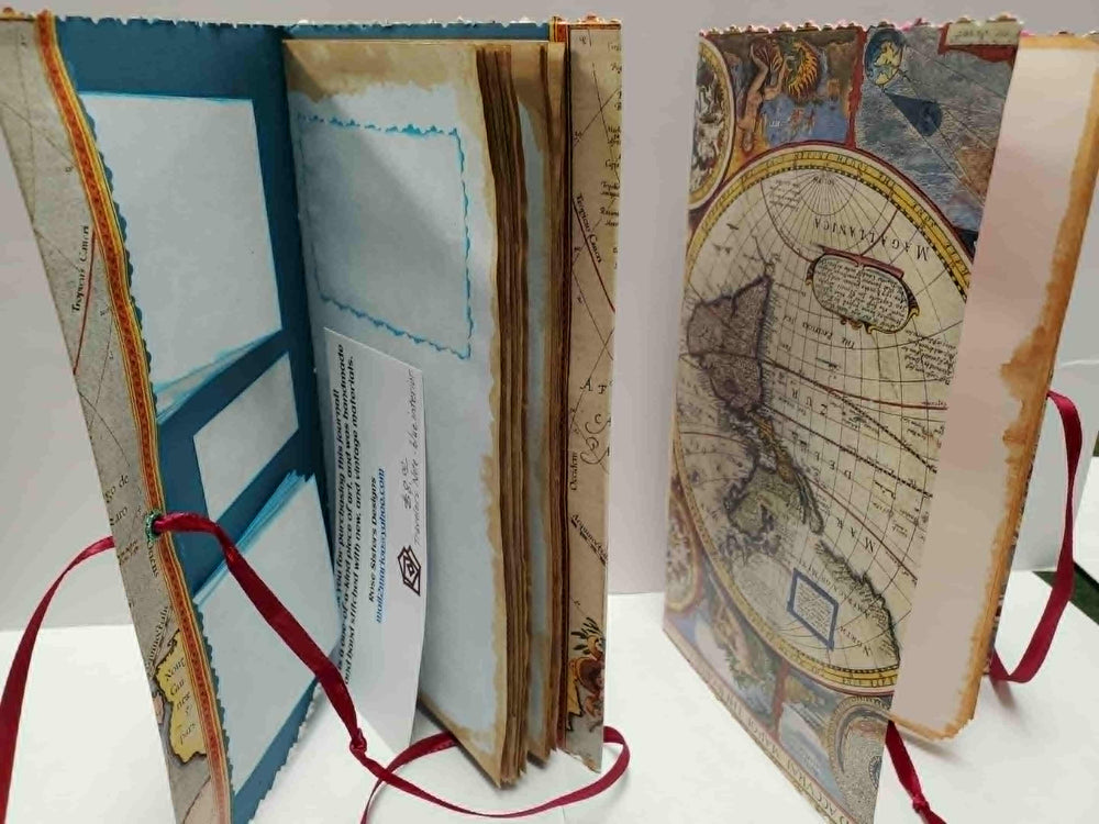 Travelers Notebook, Pink/Blue Interior